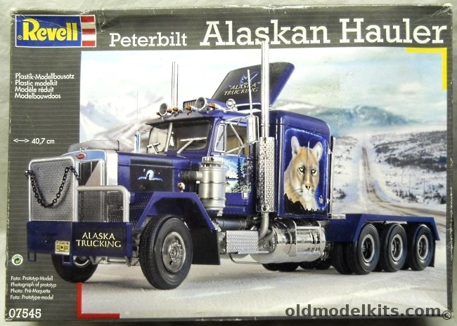 Revell 1/25 Peterbilt Alaskan Hauler Semi Truck, 07545 plastic model kit